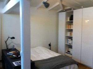 Location APPARTEMENT MEUBLÉ T3 - MARSEILLE 13006  - HAUT BRETEUIL / VAUBAN - COUR de 20M2