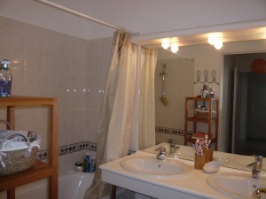 Location APPARTEMENT T4 - MARSEILLE 13010 - CAPELETTE - TERRASSE et BOX