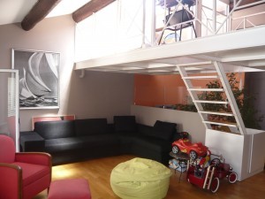Location APPARTEMENT T4 - MARSEILLE 13006  - PROXIMITÉ PRÉFECTURE - CUISINE ÉQUIPÉE, TERRASSE