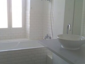 Location APPARTEMENT T2 - MARSEILLE 13005 - RUE AUGUSTE BLANQUI - APPARTEMENT RÉNOVÉ