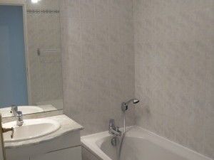 Location APPARTEMENT T2 - MARSEILLE 13008 - QUARTIER DU ROUET - STATIONNEMENT / CUISINE AMÉNAGÉE 