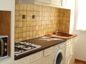 Location APPARTEMENT T2 - MARSEILLE 13007 - QUARTIER ST VICTOR   - MEUBLÉ, ÉQUIPÉ, LUMINEUX