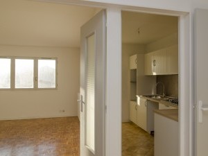 Location APPARTEMENT T2 - MARSEILLE 13007 - QUARTIER SAMATAN - CUISINE ÉQUIPÉE, RANGEMENTS ...