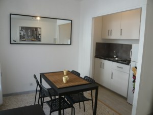 Location APPARTEMENT T1 - MARSEILLE 13007 - QUARTIER ST VICTOR   - MEUBLÉ, ÉQUIPÉ
