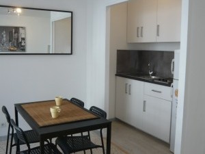 Location APPARTEMENT T1 - MARSEILLE 13007 - QUARTIER ST VICTOR   - MEUBLÉ, ÉQUIPÉ