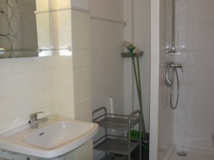 Location APPARTEMENT T1 - MARSEILLE 13007 - QUARTIER ST VICTOR   - MEUBLÉ, ÉQUIPÉ