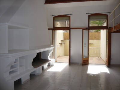 Location APPARTEMENT T1 - MARSEILLE 13007 - QUARTIER ST VICTOR   - LOFT, EXPOSITION SUD, TERRASSE