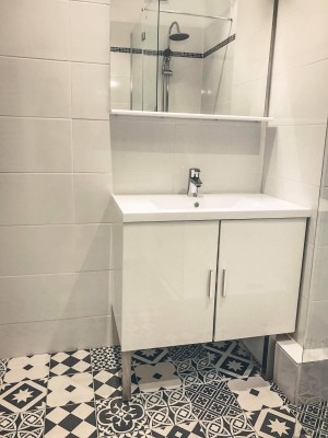 Location APPARTEMENT T2 - 13004 - Place Sébastopol / Avenue Fosh - Rénové, double vitrage, ascenseur ....