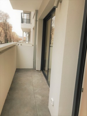 Location APPARTEMENT T2 , Marseille 13007 , Quartier St Victor , Neuf, balcon, ascenseur ....