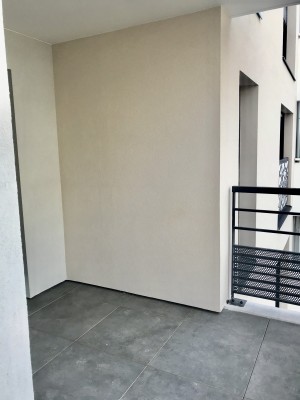 Location APPARTEMENT T2 , Marseille 13007 , Quartier St Victor , cuisine équipée, balcon, garage...