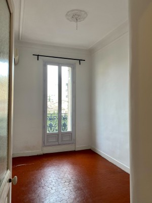 Location APPARTEMENT T3 - Marseille 13006 - Baille / Castellane - Cuisine équipée, tomettes, parquet, climatisation, double vitrage ...