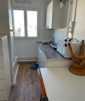 Location STUDIO T1 RUE FARGES 13008 - MARSEILLE 08 , Entre Paradis et Prado , Meublé