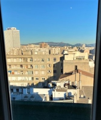 Location STUDIO T1 RUE FARGES 13008 - MARSEILLE 08 , Entre Paradis et Prado , Meublé