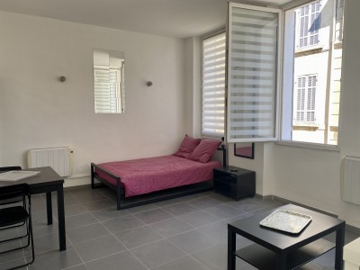 Location APPARTEMENT MEUBLÉ T1 - 13006 - Rue Auguste Blanqui - Meublé, cuisine équipée ...