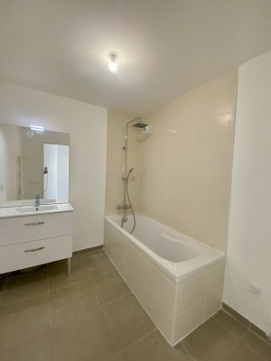 Location APPARTEMENT T3 Marseille 8ème - Prado - Résidence neuve, cuisine équipée, balcon ...