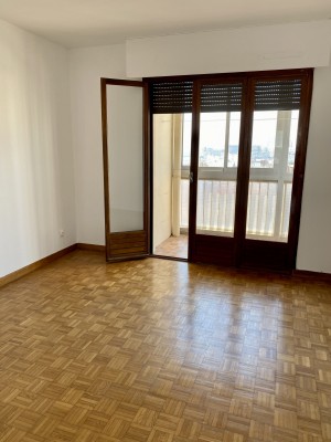 Location APPARTEMENT T3 13007 - MARSEILLE 07 , Quartier Saint Victor