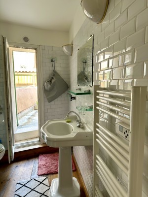 Location APPARTEMENT 13006 - MARSEILLE 06 , Meublé, cuisine équipée, terrasse,  