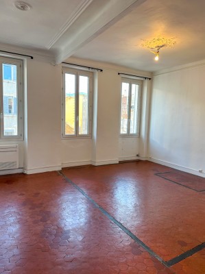 Location APPARTEMENT T 3/4  13006   LIEUTAUD, BAILLE,  CASTELLANE Climatisation réversible ...