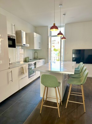 Location APPARTEMENT MEUBLÉ T3 , Marseille 13007 , quartier : Endoume , meublé, cuisine équipée, climatisation ...
