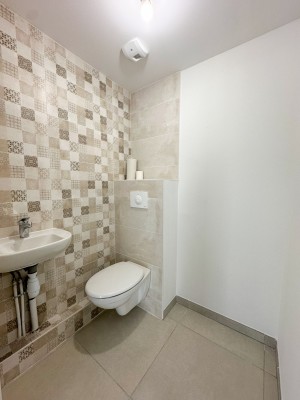 Location APPARTEMENT T3 Marseille 13006 , Quartier Vauban , Cuisine équipée, garage, climatisation, balcon ...