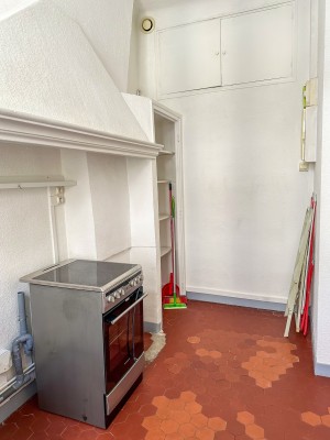 Location APPARTEMENT T2 , 13006 Marseille ,CASTELLANE , cuisine séparée, rangements, proches des commodités ...