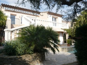 Vente Villa T6 - LA CIOTAT - QUARTIER SEVERIER - VUE MER ET PISCINE