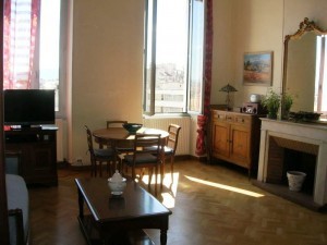 Vente Appartement T4 - MARSEILLE 13006  - BD ANDRÉ AUNE - IMMEUBLE BOURGEOIS / LUMINEUX