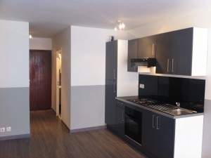 Vente Appartement T1 - MARSEILLE 13008 - QUARTIER DU ROUET - CUISINE ÉQUIPÉE, BALCON