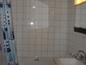 Vente Appartement T2 - MARSEILLE 13007 - HAUT COURS PIERRE PUGET - HAUTS PLAFONDS, TOMETTES, TRAVERSANT, BALCON