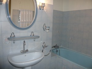 Vente Appartement T3 - MARSEILLE 13007 - QUARTIER ST VICTOR   - CAVE, BALCON, ASCENSEUR