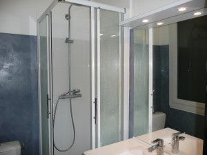 Vente Appartement T2 - MARSEILLE 13007 - QUARTIER ST Victor - CLIMATISATION, CUISINE ÉQUIPÉE, RÉNOVÉ
