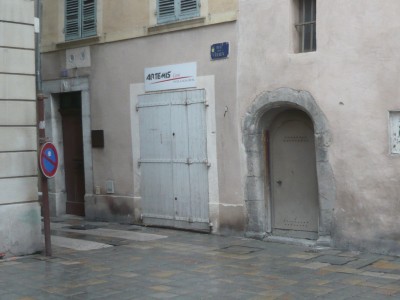 Vente LOCAL COMMERCIAL T1- TOULON CENTRE - RUE DES RIAUX - PLACE JULES MURAIRE - ZONE FRANCHE