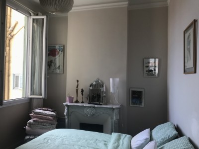 Vente Appartement T3 - 13006 - Baille / Castellane - Ancien, grand salon, parquet, cheminées, dressing, climatisation, double vitrage ... 