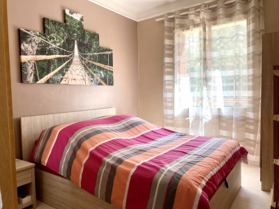 Vente Appartement T2 MARSEILLE 07 , quartier des Catalans  , RdC, traversant, cave, cuisine équipée ...