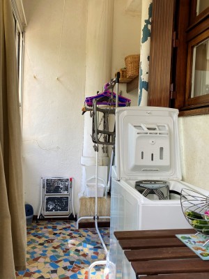Vente Appartement T2 MARSEILLE 07 , quartier des Catalans  , RdC, traversant, cave, cuisine équipée ...