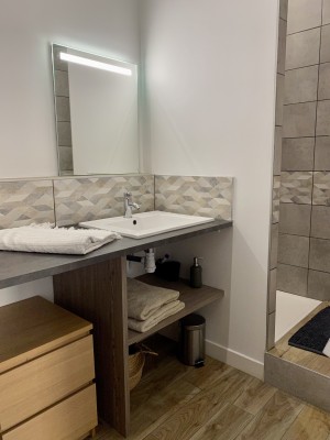 Vente Appartement T1 13007 - MARSEILLE 07 , Quartier Saint Victor , Meublé, cuisine équipée,
