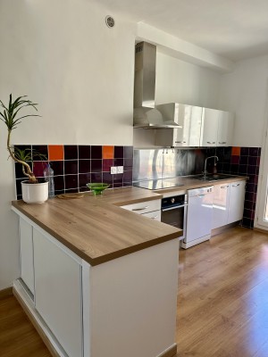 Vente Appartement T3 13007 - MARSEILLE 07 , Quartier des Catalans , Climatisation, cave, balcon ...