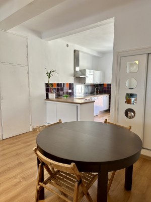 Vente Appartement T3 13007 - MARSEILLE 07 , Quartier des Catalans , Climatisation, cave, balcon ...